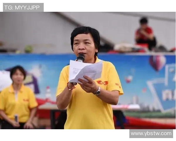 足球慈善明星助力公益事业踢出温暖与希望 贡献爱心与力量